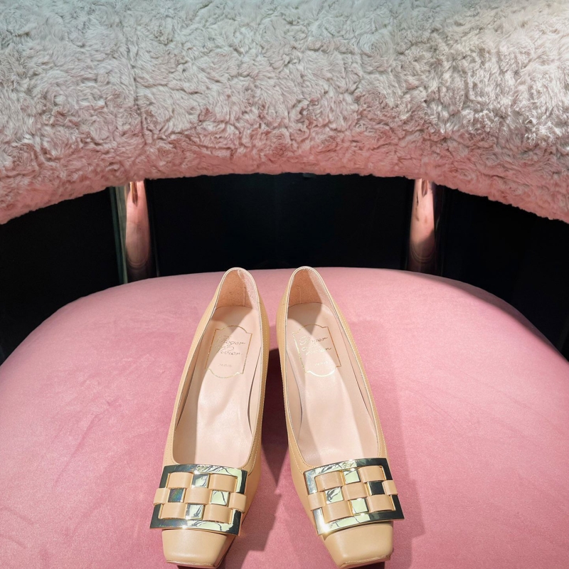roger u1u1er flat shoes